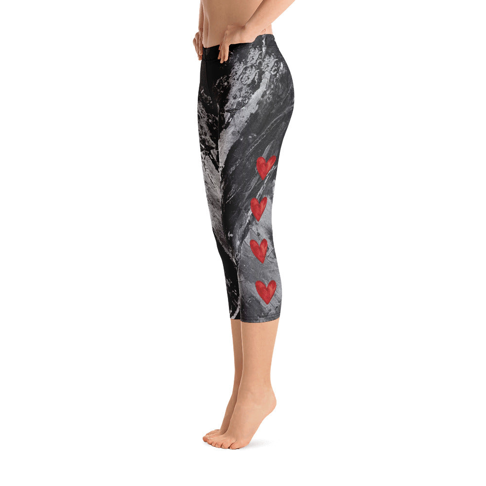 Heart Explosion Noir with Red Hearts | Women's Fine Art Regular-Waist Capris