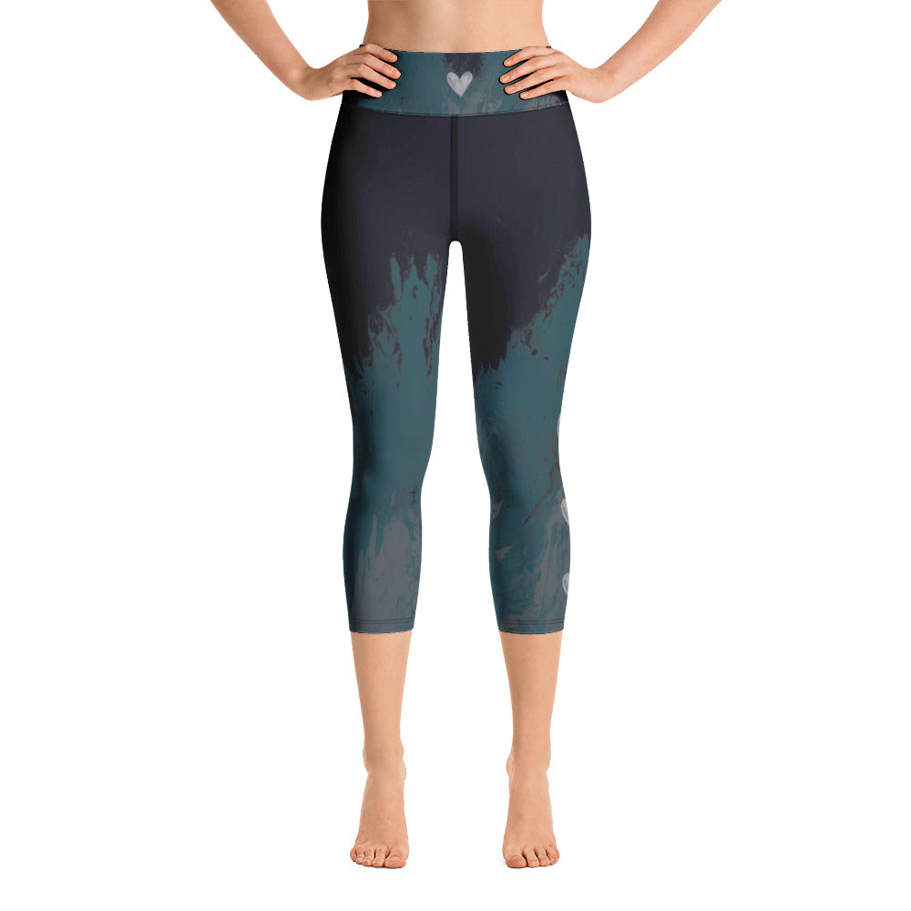 Fluid Mahogany Grey and White with Hearts | Women's Fine Art High-Waist Capris
