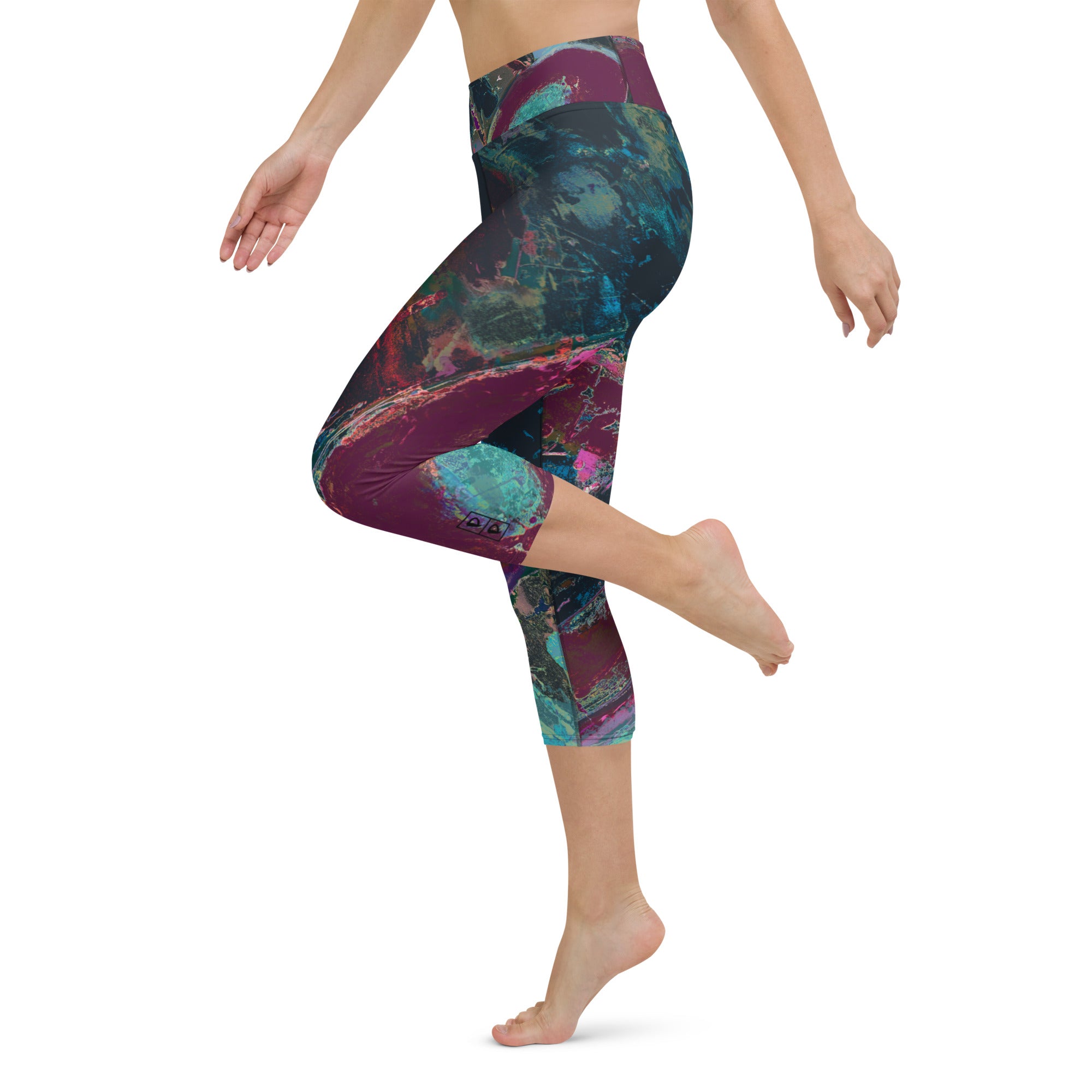 Courageous Heart Black & Crimson | Women's Fine Art High-Waist Capris