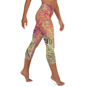 Flowers & Feathers Pink | Women's Fine Art High-Waist Capris