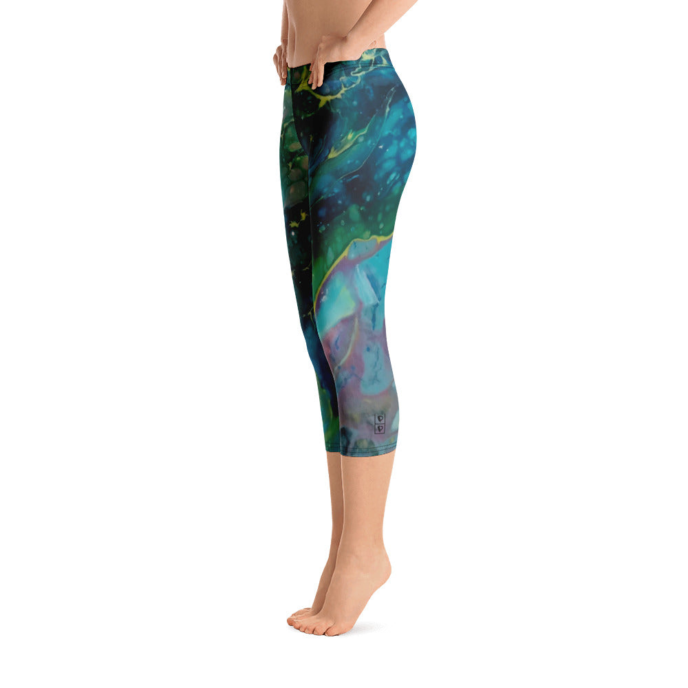 Fluid Dark Teal | Women's Fine Art Regular-Waist Capris